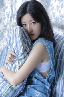 《独行月球》在线观看